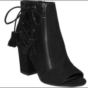 Carlos Santana Black Ankle Boots -Jana 🌺